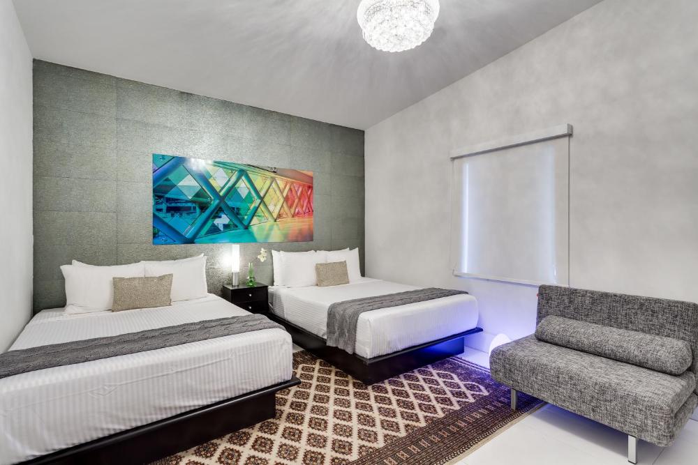 Deluxe Double Room with Two Double Beds interior